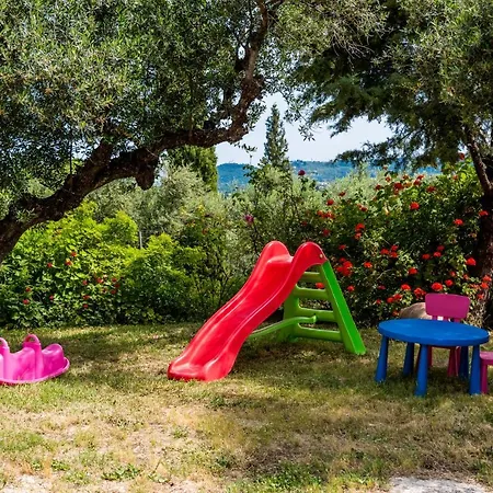Apartment Dion Mari Fiolitis